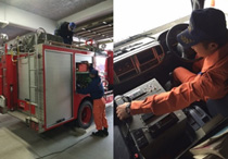 車両の点検中