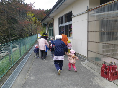 20161102蓬田こども園01.JPG