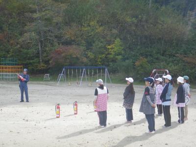 20171102　蓬田こども園避難訓練02.JPG