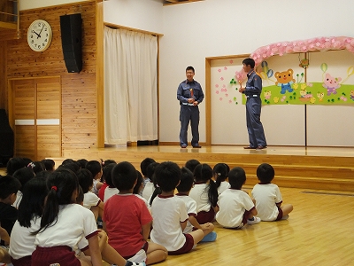 2019.7.19ふるどのこども園花火教室01.jpg