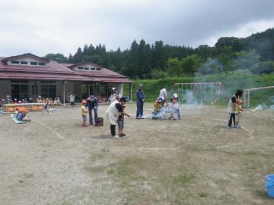 20190718蓬田こども園花火教室02.JPG