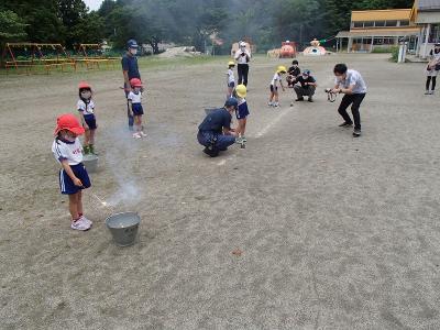 天栄幼稚園花火教室「3」.jpg