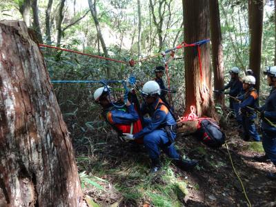 防災航空隊及び石川消防署管内山岳訓練４.JPG